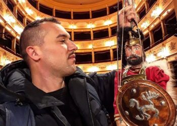 Celestino: Un viaggio con i pupi italici, una produzione del Teatro Stabile d’Abruzzo
