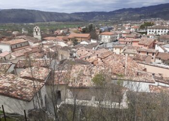 A Paganica poche bacheche per annunci funebri e mal messe, “si ponga rimedio”