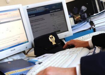 L’Aquila, inflitti i primi due ammonimenti per cyber bullismo nei confronti di due minorenni