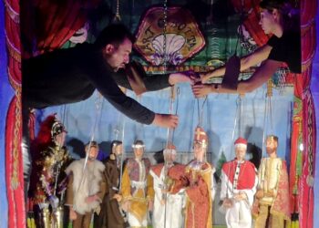 Celestino V in scena a Chieti, l’opera dei Pupi prodotta dal TSA