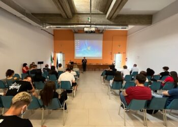Arta, percorsi di educazione ambientale: consegnati ai ragazzi dell’Amedeo d’Aosta gli attestati della formazione nelle grotte di Stiffe