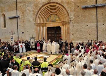 Dopo Celestino V, è di Francesco il dono più grande a L’Aquila