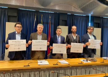 Centrosinistra su bilancio: “Manovra bocciata nel metodo e nel merito. DEFR e Bilancio non affrontano le vere emergenze”