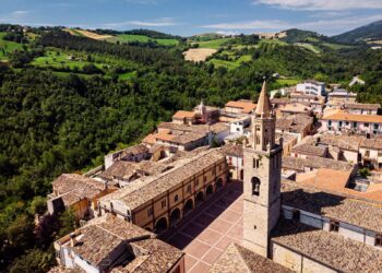 Campli, esaltanti dati turismo 2022: nuova stagione, a pasquetta aperti Musei, Necropoli, Scala Santa e sentieri montagna