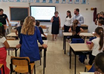 Primo giorno di scuola a Giulianova. Sindaco Costantini e Vice Sindaco Albani visitano istituti Lido e augurano sereno anno scolastico