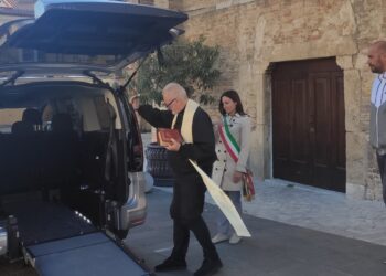 In dotazione del Comune di Giulianova, pulmino attrezzato per trasporto studenti disabili Scuole Superiori