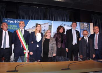 Università: Marsilio e ministro Bernini fanno punto su residenzialità studenti a Chieti e Pescara