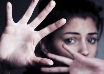 25 novembre, giornata mondiale contro la violenza di genere: nessuna donna sia più lasciata sola