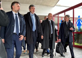 Ministro Schillaci visita ospedale dell’aquila