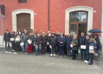 Consegna all’Aquila per la vita dipinti per istituenda foresteria pazienti trapiantati d’organo