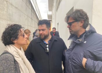 Sede Asl presidiata: non andremo via finchè non avremo risposte, cittadini esasperati