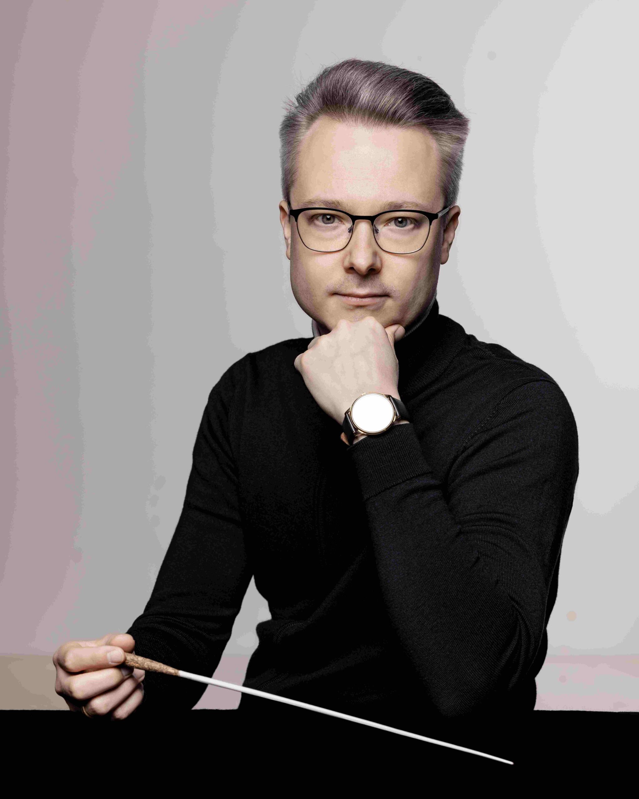 Pitkänen dirige i Solisti Aquilani  in  un programma dedicato al novecento