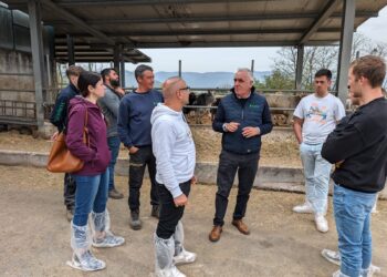 Gli studenti dell’Agrario di Avezzano visitano la Fattoria Di Carlo a Massa d’Albe