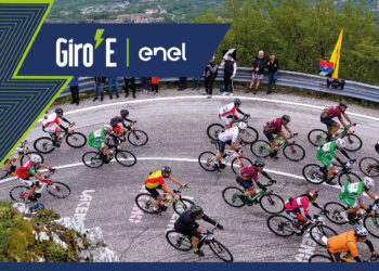 A L’Aquila partenza ottava Tappa Giro-E ed workshop sullo Sport, giovani e inclusione