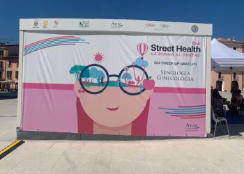 Street health tour: prevenzione al femminile, 369 visite in Piazza Duomo