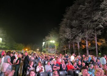 I Pooh in concerto al Teatro del Perdono chiudono gli spettacoli della Perdonanza Celestiniana 730