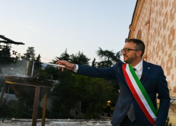 Perdonanza Celestiniana 730: chiusa Porta Santa, Corteo di rientro e discorso sindaco Biondi