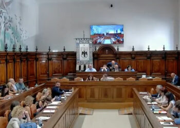 Consiglio comunale L’Aquila: via libera ordine del giorno per sostenere spese processuali famiglie vittime del sisma del 6 aprile 2009