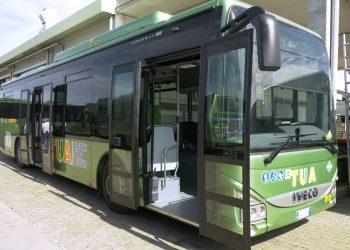 Tua: ecco sessantasette nuovi autobus e la nuova cabina di verniciatura.