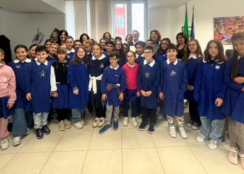 Il Prefetto Di Vincenzo riceve in Prefettura gli alunni della scuola primaria dell’Istituto comprensivo “Don Lorenzo Milani” di Pizzoli