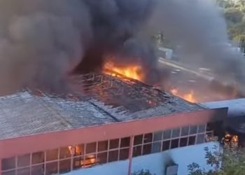 Incendio Kemipol: Arta rileva concentrazioni di sostanze chimiche potenzialmente dannose nell’aria