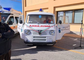 Cerimonia inaugurazione ristrutturazione prima ambulanza e deposizione corona d’alloro a Monumento ai Caduti