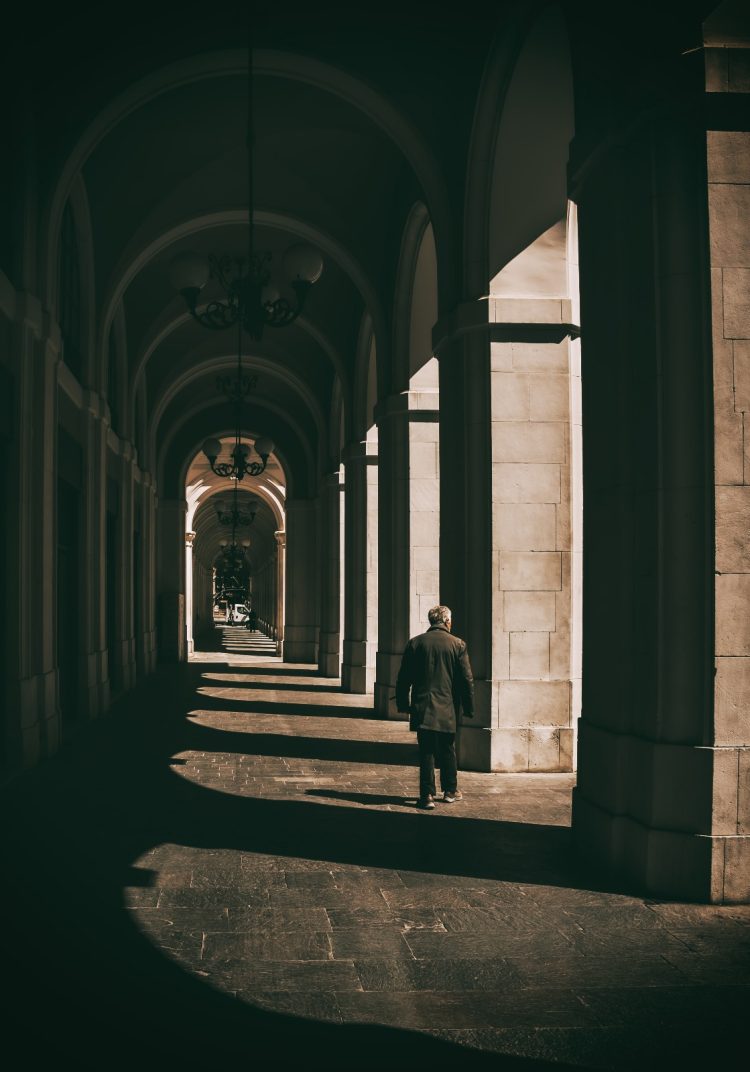 A L’Aquila mostra fotografica, “Oltre la forza, dentro la gentilezza: riflessioni d’Abruzzo”