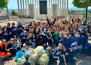 Abruzzo: nel 2024 rimosse 10 tonnellate di plastica e rifiuti dall’ambiente grazie a Plastic Free Onlus