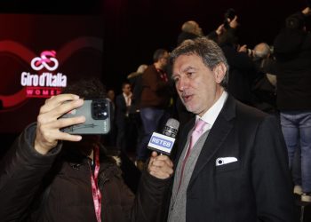 Ciclismo, Marsilio: “L’Abruzzo offrirà scenari straordinari al Giro d’Italia 2025”