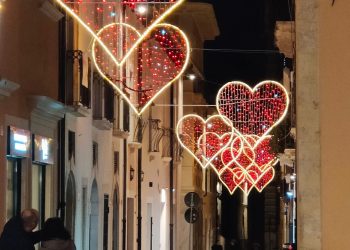 San Valentino: installazioni a forma di cuore in centro storico