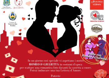 San Valentino in corso Vittorio Emanuele II a Pescara: Vetrine addobbate e foto nel giorno degli innamorati