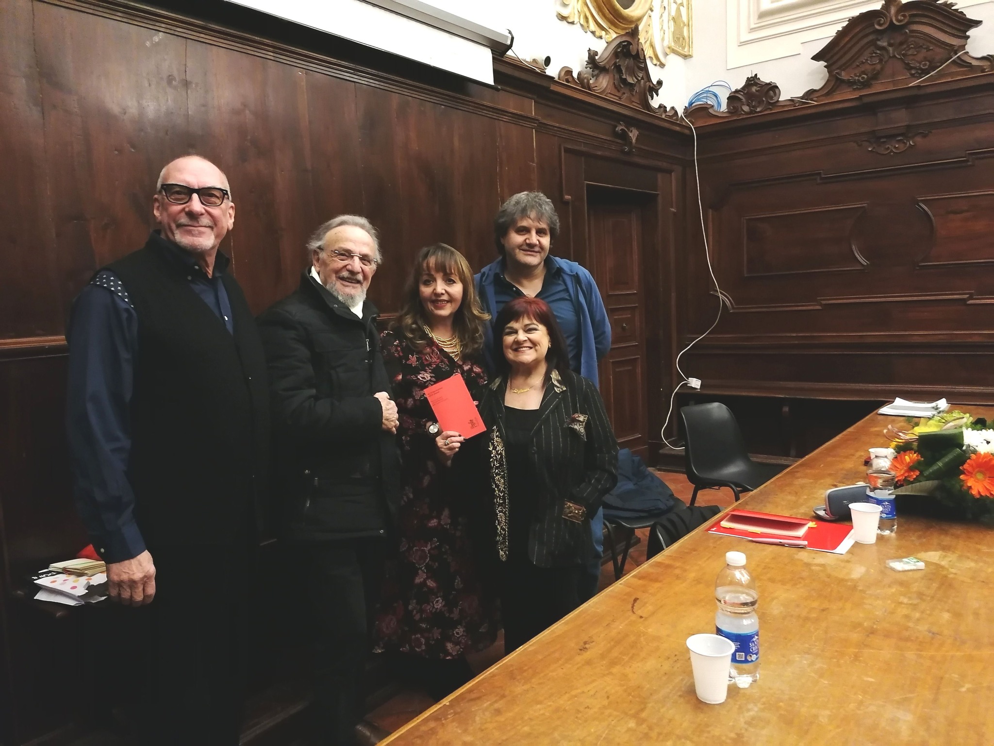 “Un tempo minimo” di Selene Pascasi: sala gremita per la presentazione al Palazzetto dei Nobili