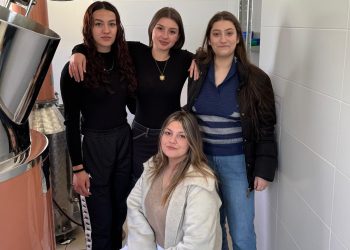 Ragazzi Istituto Alberghiero dell’Aquila in visita didattica alla distilleria 67/CENTO