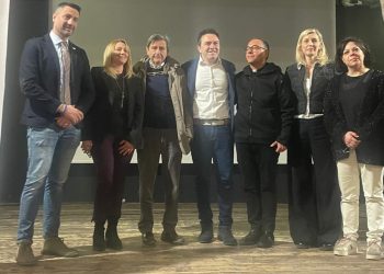 “Prevenzione e Consapevolezza: Il Progetto sulle Cyberdipendenze Conquista i Giovani”