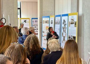 Angelica e Antonia, nipoti di Giovannino Guareschi, inaugurano mostra dedicata celebre scrittore emiliano