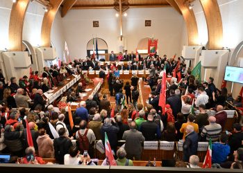 Cittadini nell’aula Spagnoli per sostenere l’occupazione dell’opposizione
