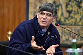 Padre Maurizio Patriciello ospite Scuola Legalità e Giustizia Università Teramo