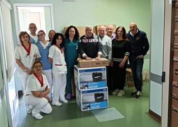 Ex dipendenti Carispaq e L’Aquila per la Vita fanno donazioni ospedale L’Aquila e Sulmona