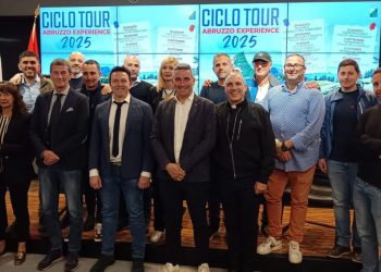 Presentato “Ciclo Tour Abruzzo Experience 2025”: viaggio in bicicletta tra natura, sport e territorio
