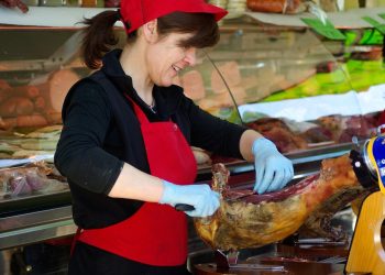Lavoro: il 14/5 selezione personale al Cpi Pescara per grande distribuzione alimentare