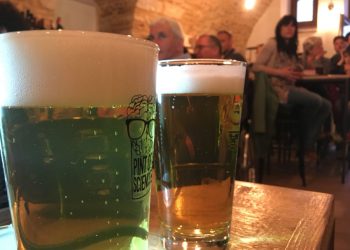 Torna ‘Pint of Science’ a L’Aquila: dal 19 al 21 Maggio la Scienza raccontata davanti a una pinta di birra