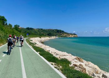 Pedali & Sapori: enogastronomia e cicloturismo lungo Via Verde della Costa dei Trabocchi