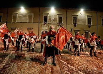 L’Aquila celebra 30 anni Associazione Gruppo Sbandieratori Città di L’Aquila con due giorni eventi pubblici
