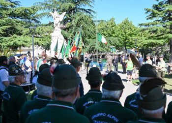 Città di Trasacco consegna cittadinanza onoraria a Nono Reggimento Alpini