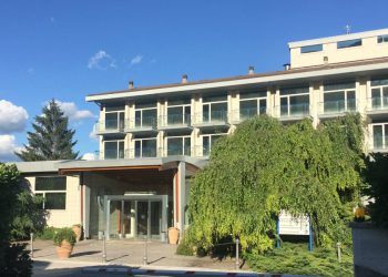 Sanità: Villa Letizia da oggi parlerà Francese. Imprenditore Vittorini conclude cessione a gruppo Almaviva