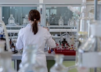 Paolucci denuncia disagi utenti laboratori Chieti e provincia: “Sistema in tilt, pazienti rimandati a casa. Sanità territoriale sempre più in crisi”