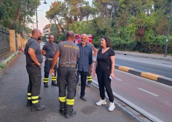 Incendio Pineta Dannunziana: intervento tempestivo Vigili del Fuoco, con polizia, polizia locale e Protezione civile