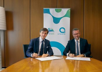 Versalis e Acea Ambiente firmano un accordo per promuovere il riciclo avanzato delle plastiche