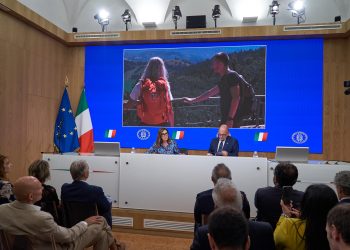 Turismo: Ministro Santanchè presenta guida “i cammini della rinascita”