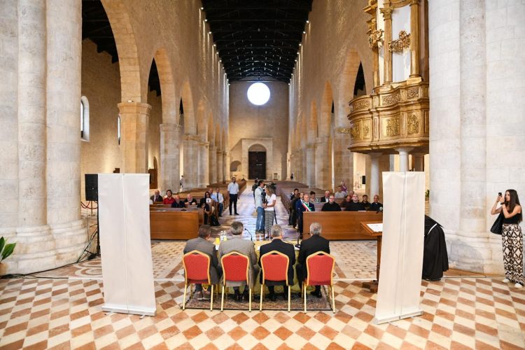 Abruzzo ad Assisi, Regione e Chiesa insieme per offrire l’olio sulla tomba di San Francesco